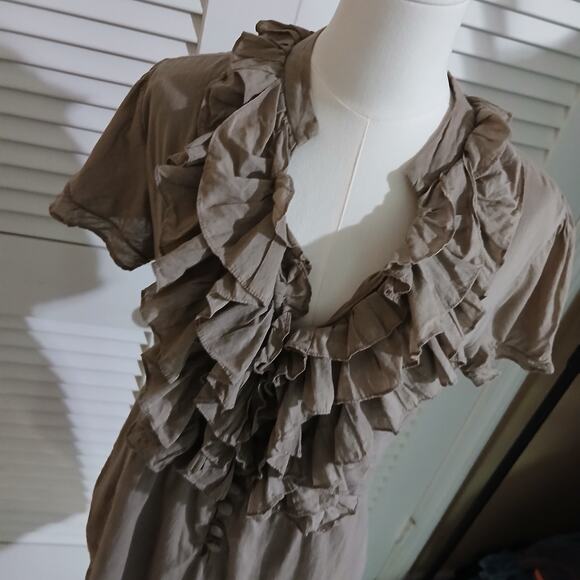 TBF Medium Taupe Ruffled V Neck Short-Sleeved 100% Cotton Knee-Length Dress - Picture 1 of 14